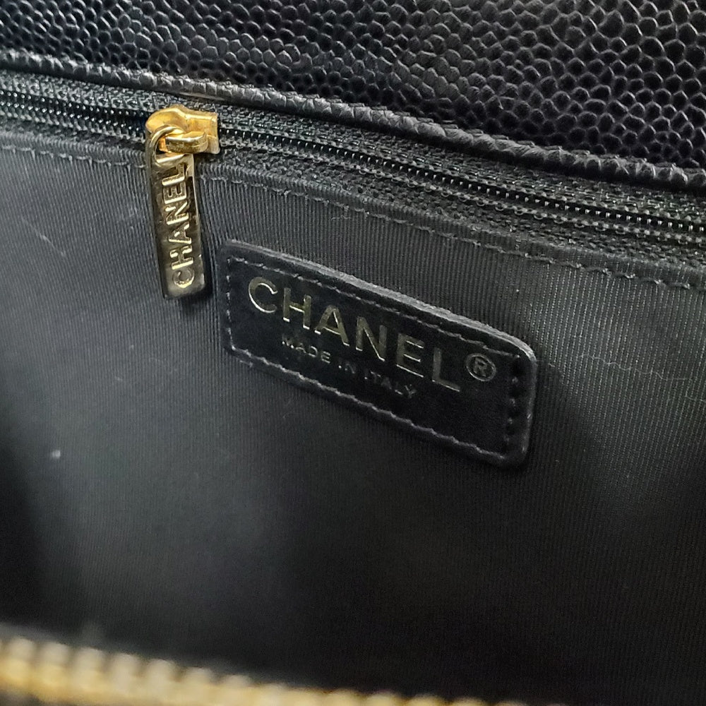 シャネル  CHANEL  キャビアスキン  GSTチェーントートバッグ  A50995/MA2602013